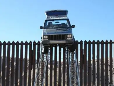 Así se monta el muro papá