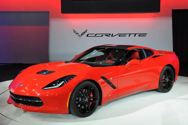 Corvette stingray, lujos