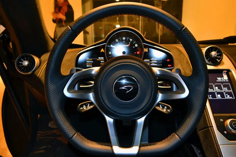 mclaren p1