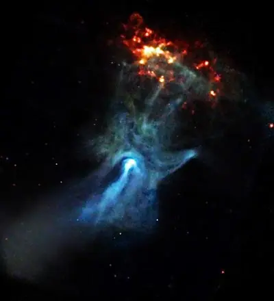 NASA revela imágenes de una nebulosa con forma de mano.