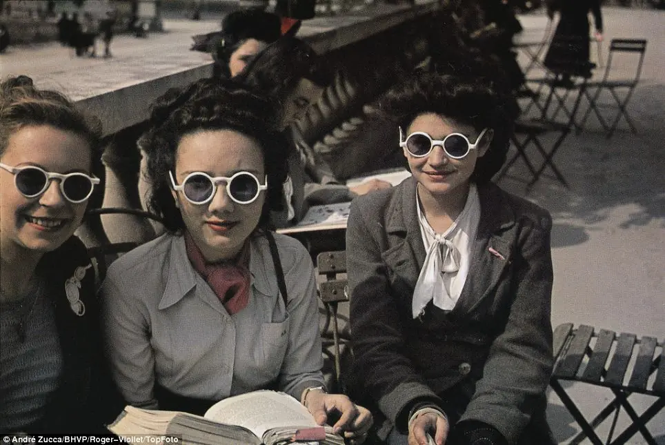 Paris vista por la propaganda nazi durante la ocupacion en c
