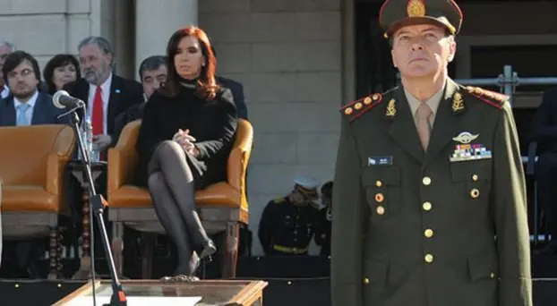 De la mano de Milani, los espías coparon la cúpula militar