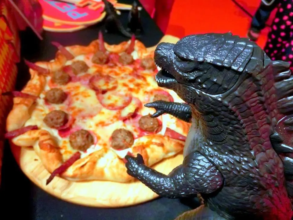 Godzilla...con 100 imagenes te hara reir este aburrido lunes