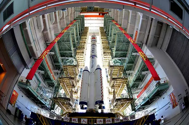 China construirá una base militar en la Luna