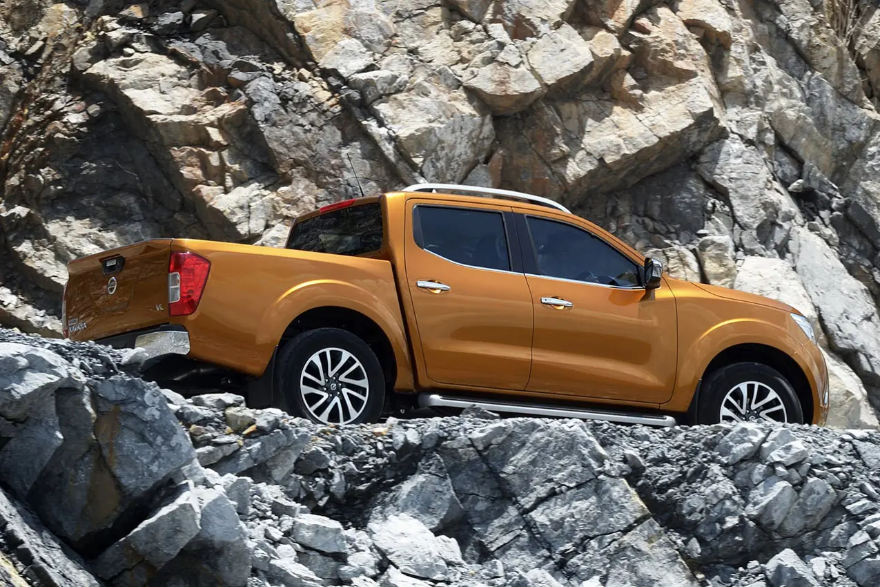 nissan navara