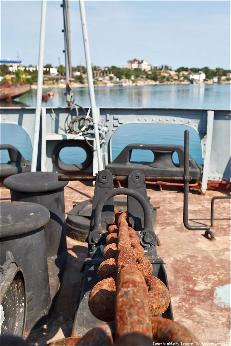 El barco militar operativo más antiguo del mundo [megapost]