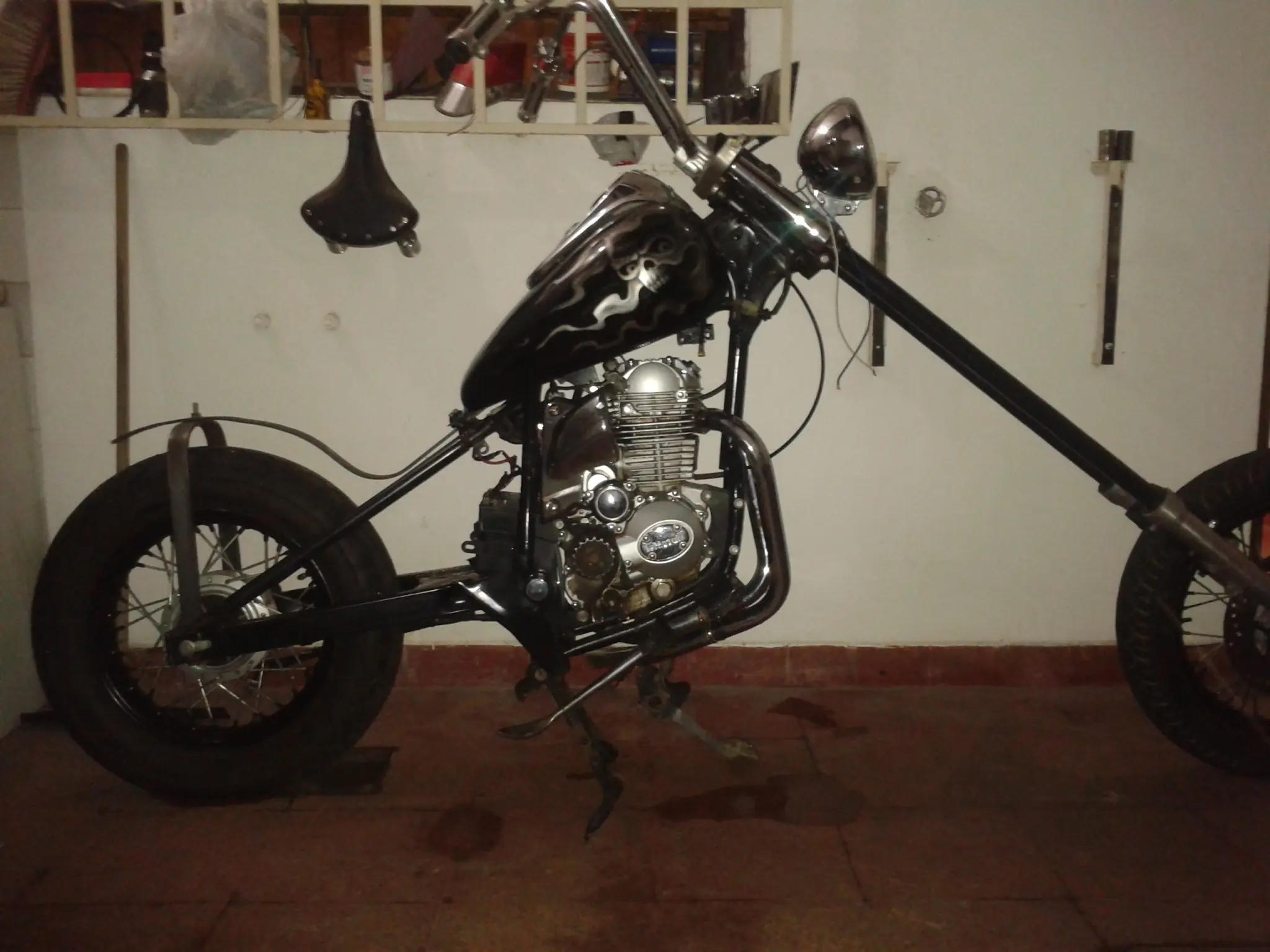 Motomel custom 200
