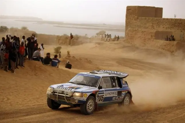 ¿Vuelve Peugeot al Rally Dakar?