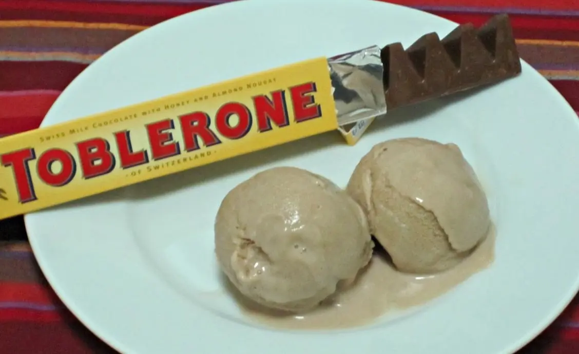 Helado de chocolate toblerone