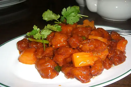 Pollo Agridulce con papas a la manteca