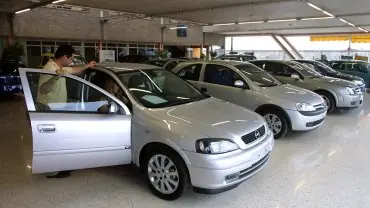 Volvió a caer la venta de autos: en mayo...