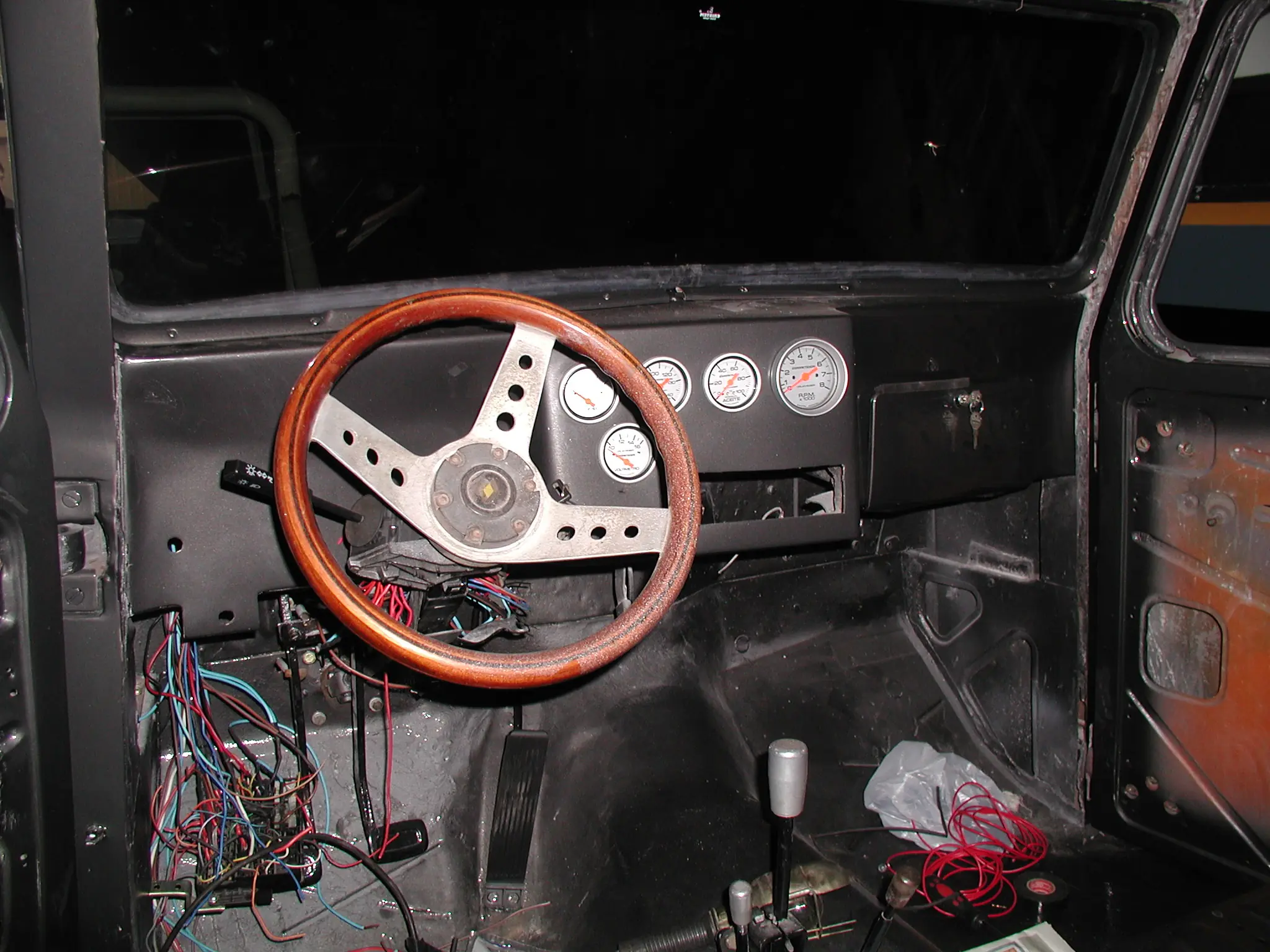 IKA Estanciera 4x4 Restauracion Propia Parte 3