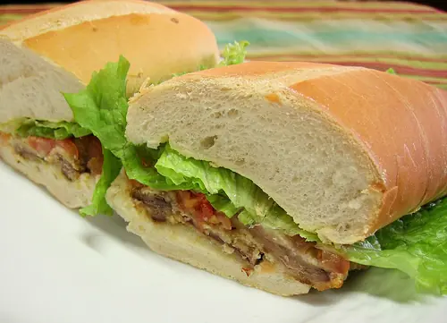 Los sandwiches de milanesa porteños son un asco