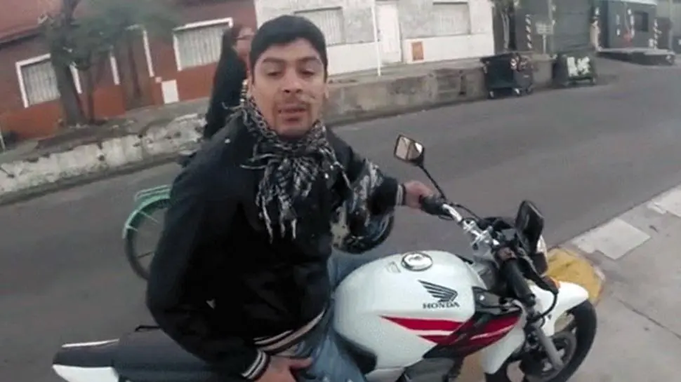 Robó y lo filmaron: ¿Por qué está libre el motochorro de