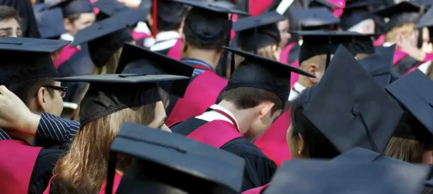 La educación de élite produce “borregos excelentes”