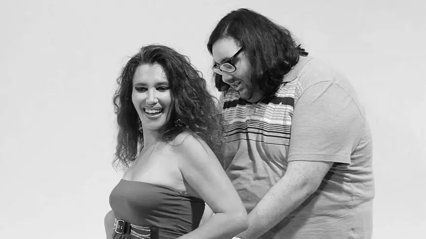 Fans conocen y tocan a su actriz porno favorita