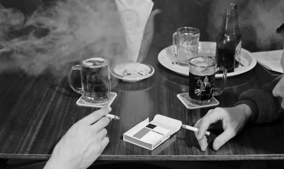 ¿Qué es peor: beber o fumar?