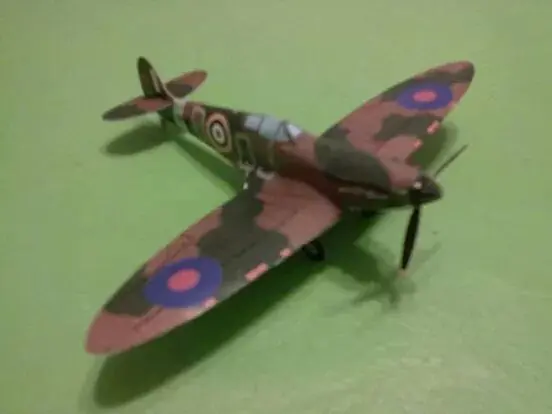 Aviones de la Royal Air Force en papelmodelismo