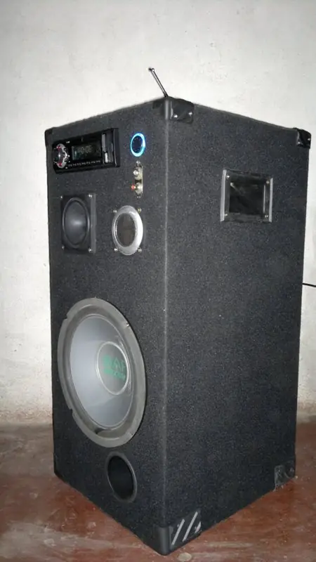 Bafle Potenciado con Stereo Mp3 Usb Sd Fm