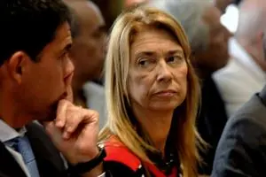 Ingenioso:Funcionarios entregan subsidios a sus empresas.