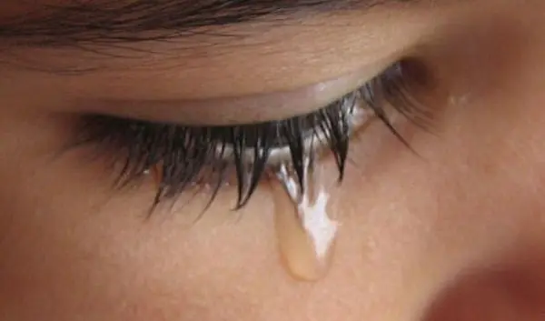 8 beneficios de llorar.