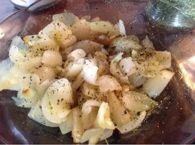 Cerdo con Papa al Horno y Cebollas Asadas [Foto-Receta]