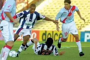 Talleres Clausura 2004. 3er puesto y descenso