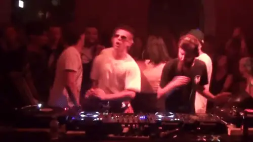 Por qué los fans del EDM son lo peor que existe en 22 gifs