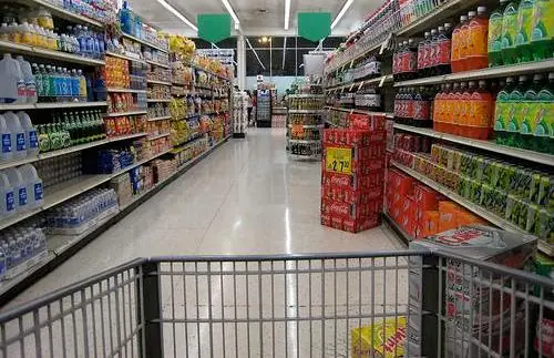 Vas al supermercado? Entra y mira como te manipulan.