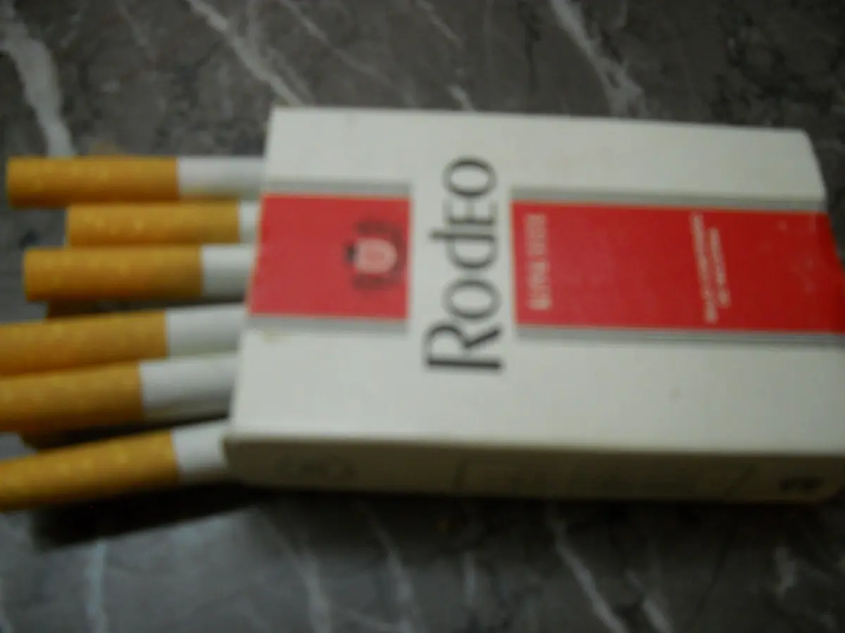 Las 10 peores marcas de cigarros (humor)