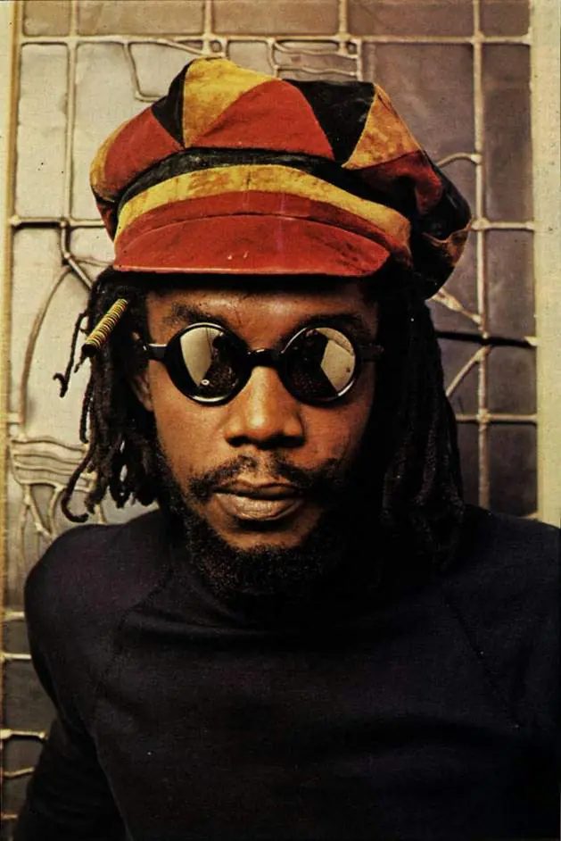 Vida humo y obra Peter Tosh 2 + fotos