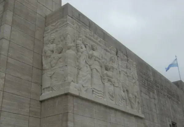 monumento a la bandera