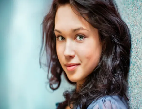 Las personas atractivas viven más y mejor