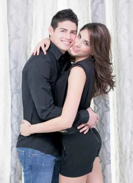 La mas bella esposa de un futbolista.