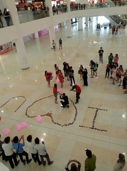 19 Personas que deberían tener prohibido proponer matrimonio