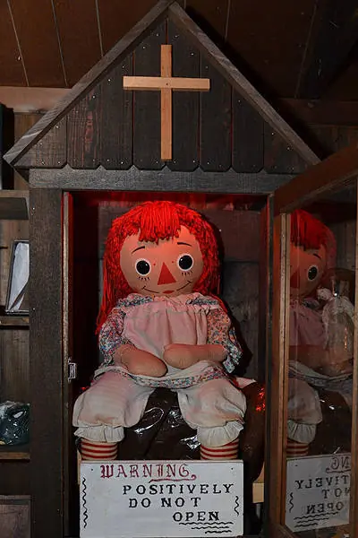 Annabelle,La muñeca poseida...