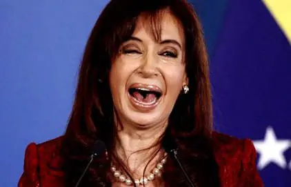 Cristina Kirchner haciendo cosas