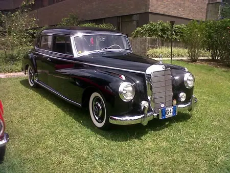 Mercedes Benz 300 “Adenauer” (1951 – 1962)