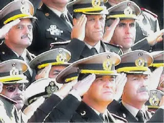 Dictaduras Militares son soluciones o problemas?
