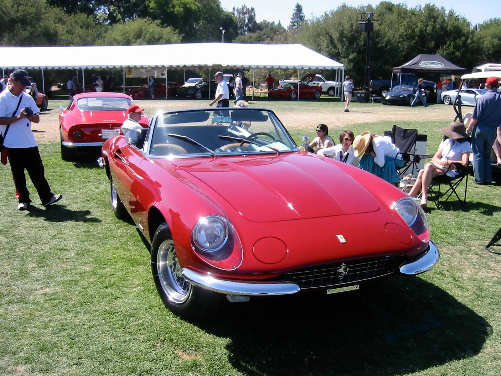 La Historia del Lamborghi y del Ferrari ...!!!