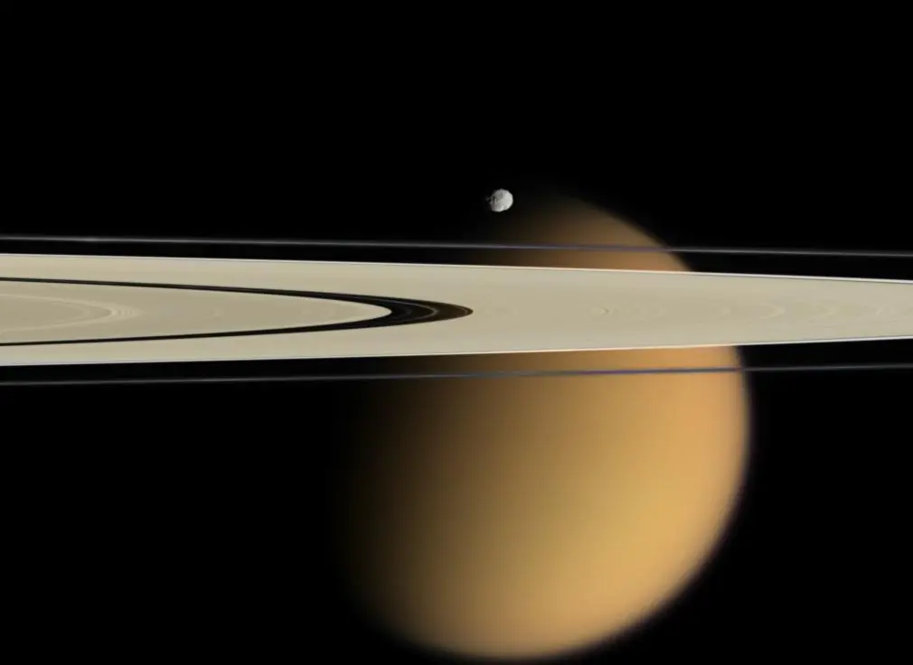 Saturno