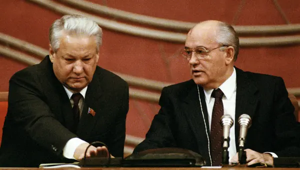 Un día como hoy Gorbachov entregaba el botón nuclear