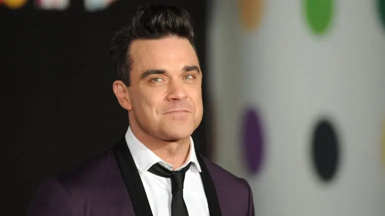 Robbie Williams "Soy medio homosexual"