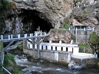 La GRuta de la Paz