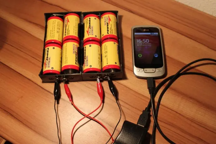 Crea tu propio cargador USB de emergencia para tu móvil