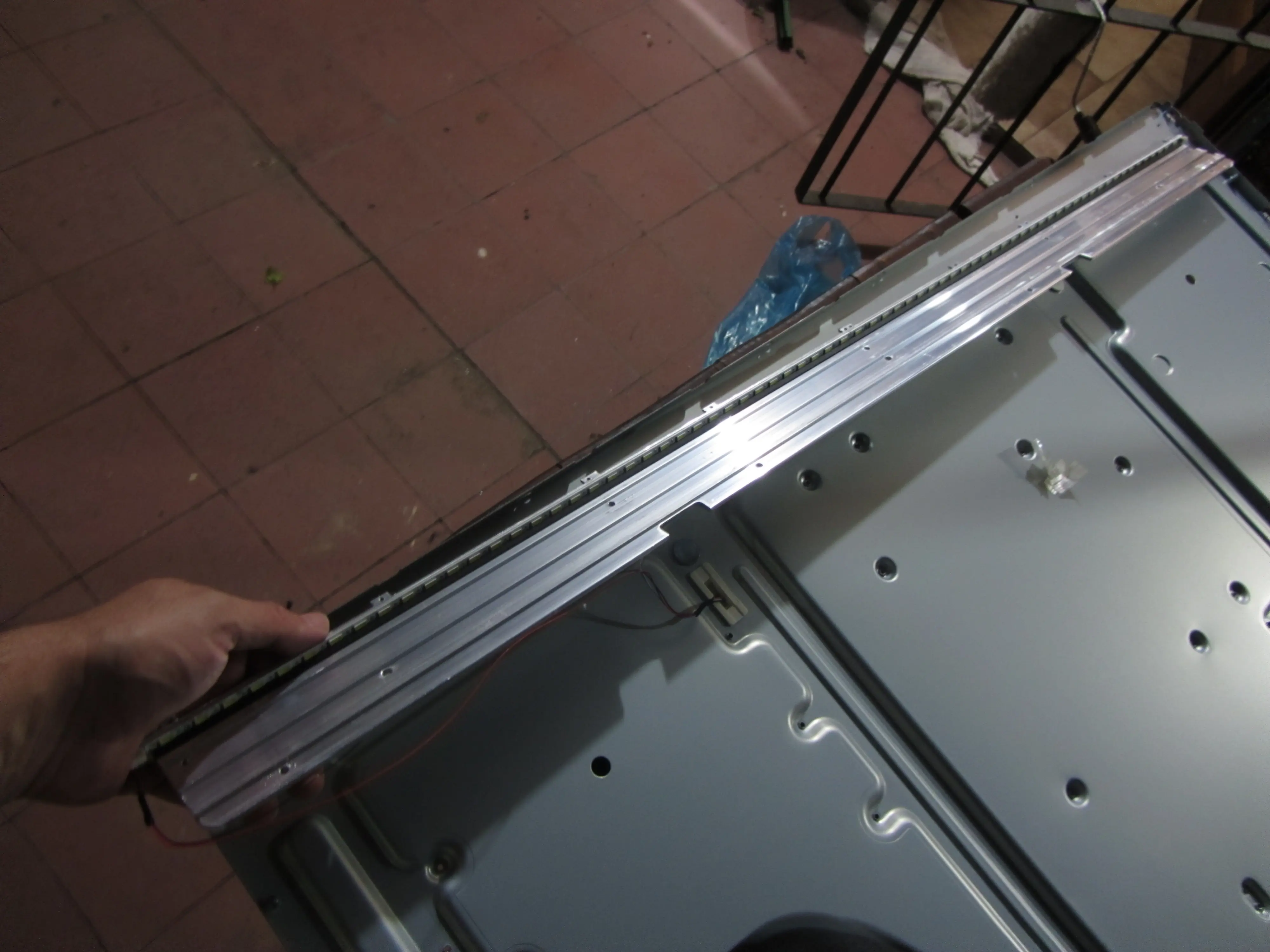 Pantalla led 42 por dentro (propio)