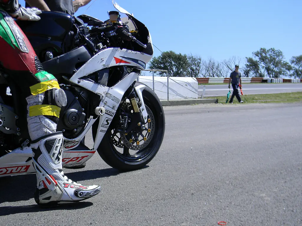 te gusta La Velocidad! Honda CBR-600 F1 SOUND!