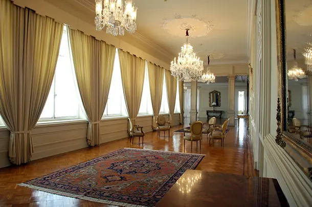 Sedes de Gobierno de Colombia, Casas Presidenciales.