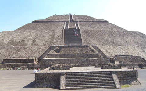 piramide louvre