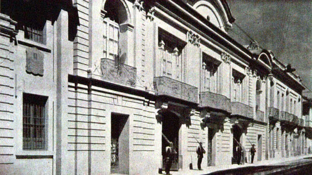 Sedes de Gobierno de Colombia, Casas Presidenciales.